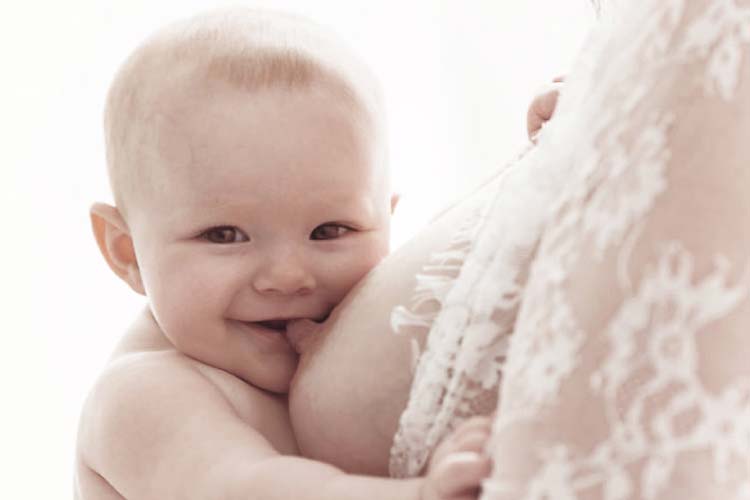 Συμβουλές αύξησης γάλακτος για τις νέες μητέρες